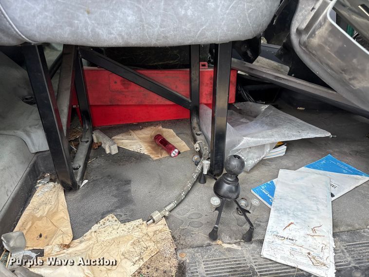 image for item FK1394 2013 Mack CXU613 semi truck