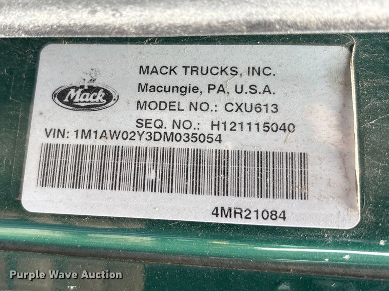 image for item FK1394 2013 Mack CXU613 semi truck