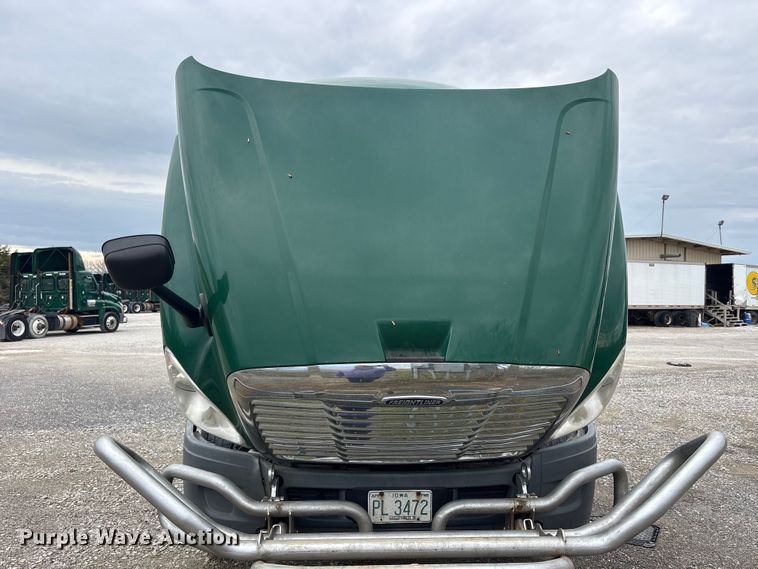 image for item FK1395 2017 Freightliner Cascadia 125 semi truck