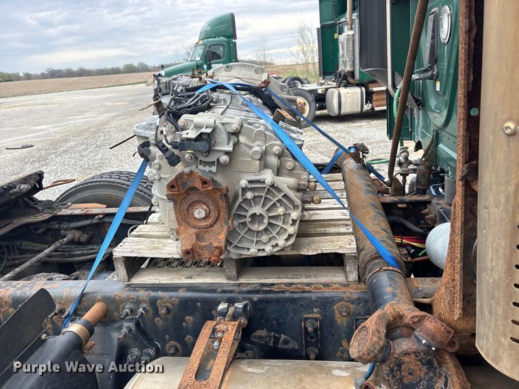 image for item FK1395 2017 Freightliner Cascadia 125 semi truck