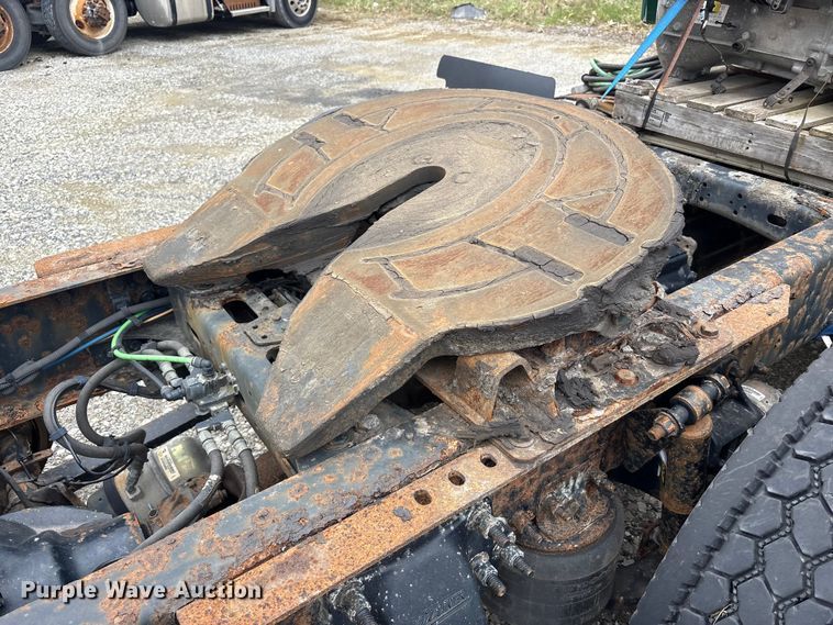 image for item FK1395 2017 Freightliner Cascadia 125 semi truck