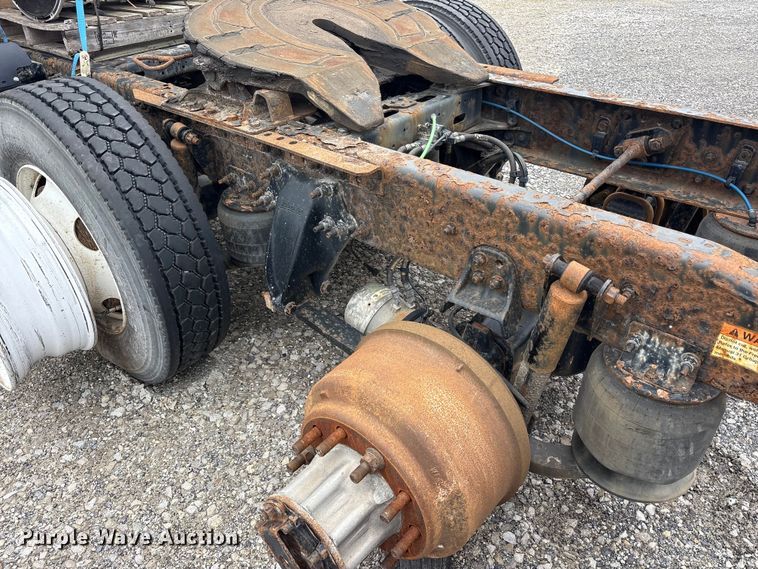 image for item FK1395 2017 Freightliner Cascadia 125 semi truck