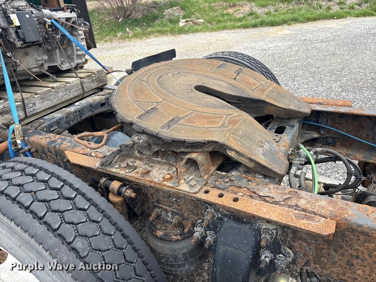 image for item FK1395 2017 Freightliner Cascadia 125 semi truck