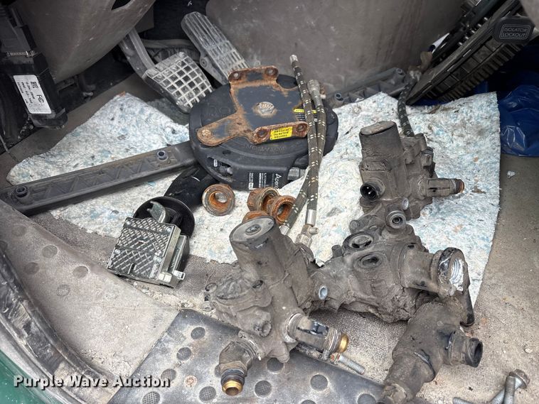 image for item FK1395 2017 Freightliner Cascadia 125 semi truck