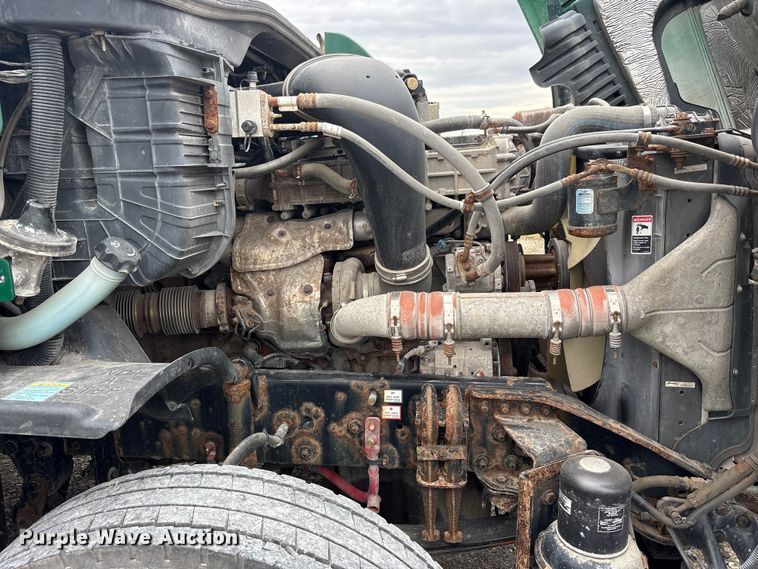 image for item FK1395 2017 Freightliner Cascadia 125 semi truck