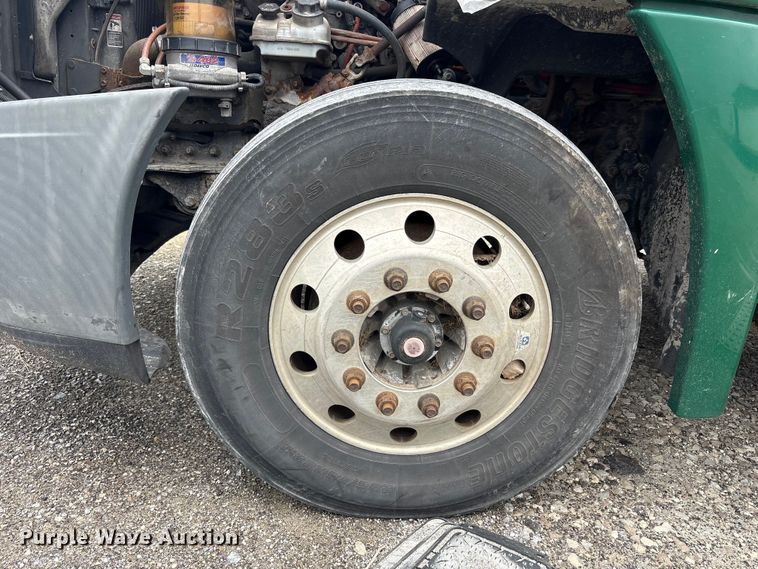 image for item FK1395 2017 Freightliner Cascadia 125 semi truck