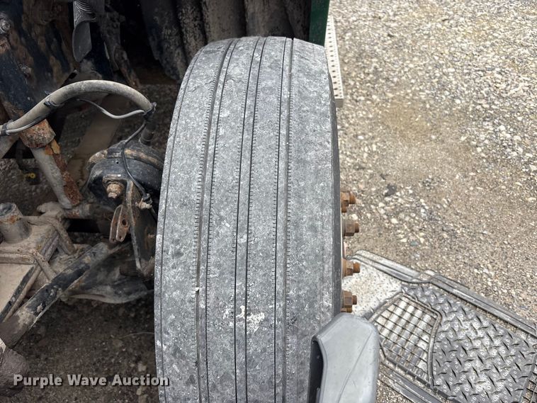 image for item FK1395 2017 Freightliner Cascadia 125 semi truck