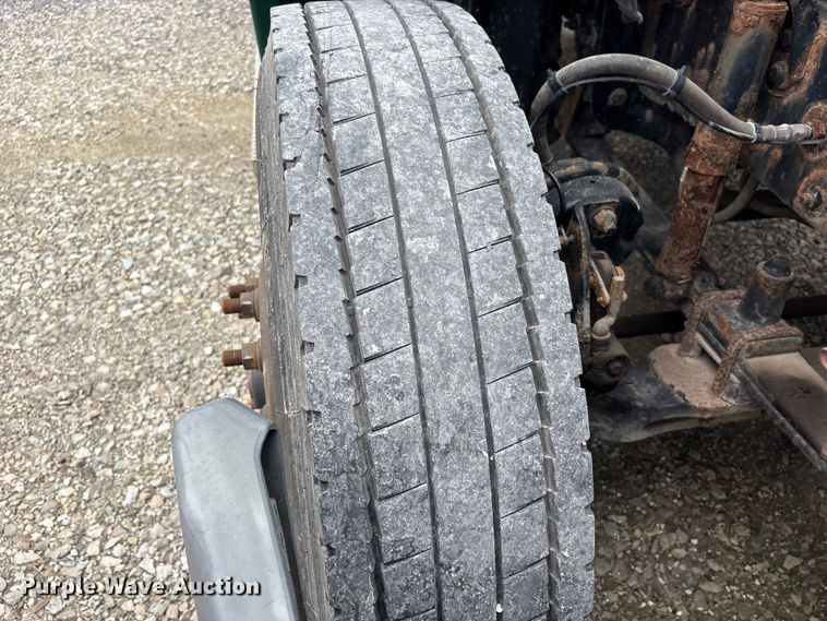 image for item FK1395 2017 Freightliner Cascadia 125 semi truck