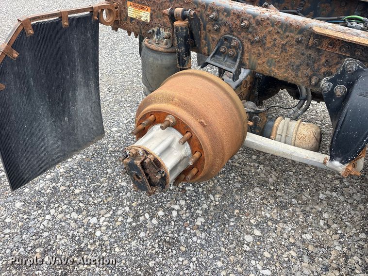 image for item FK1395 2017 Freightliner Cascadia 125 semi truck