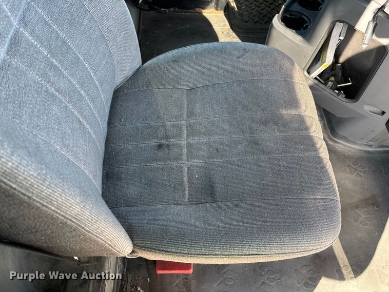 image for item YA2280 2016 Mack CXU613 semi truck