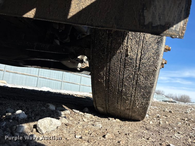 image for item YA2280 2016 Mack CXU613 semi truck