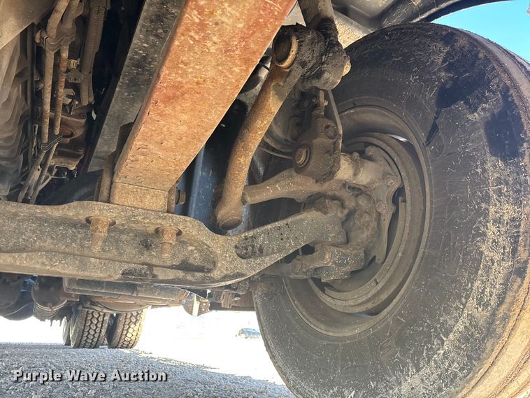 image for item YA2281 2017 Freightliner Cascadia 125 semi truck