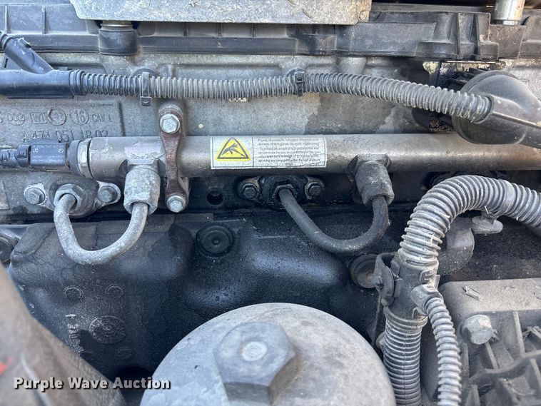 image for item YA2281 2017 Freightliner Cascadia 125 semi truck