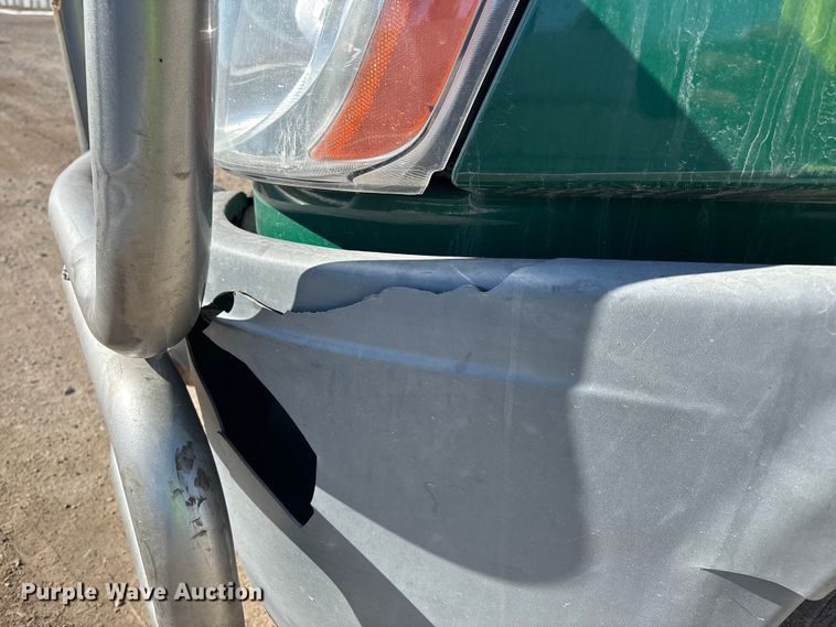 image for item YA2282 2017 Freightliner Cascadia 125 semi truck