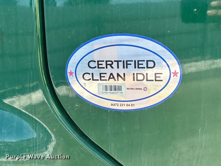 image for item YA2282 2017 Freightliner Cascadia 125 semi truck