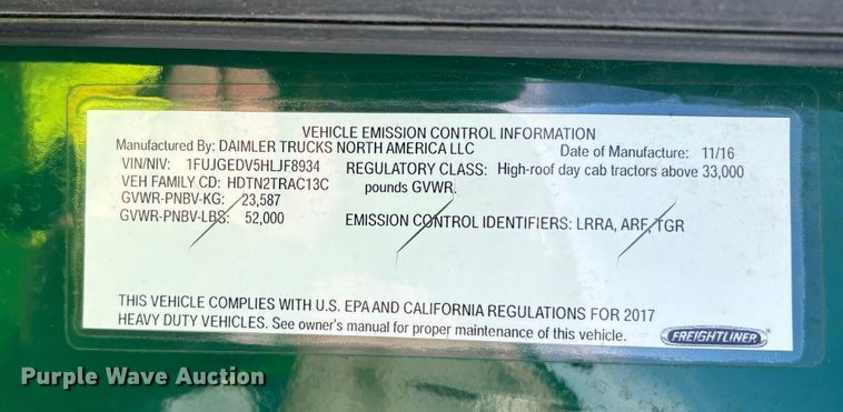 image for item YA2282 2017 Freightliner Cascadia 125 semi truck