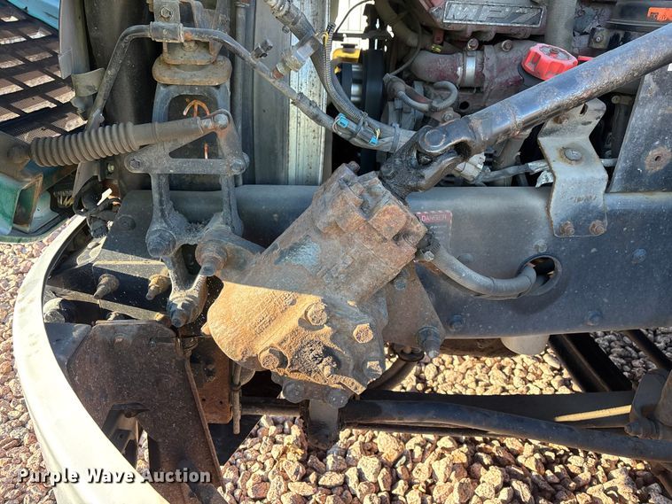 image for item YA2284 2016 Mack CXU613 semi truck