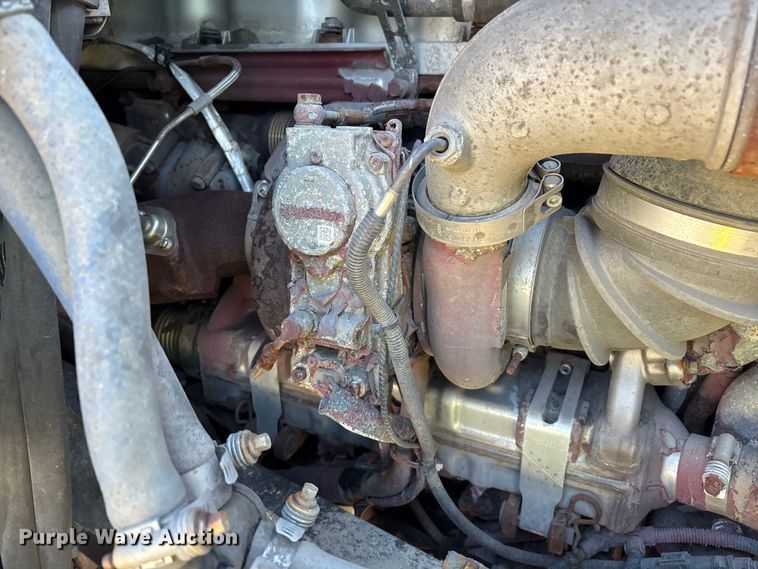 image for item YA2284 2016 Mack CXU613 semi truck