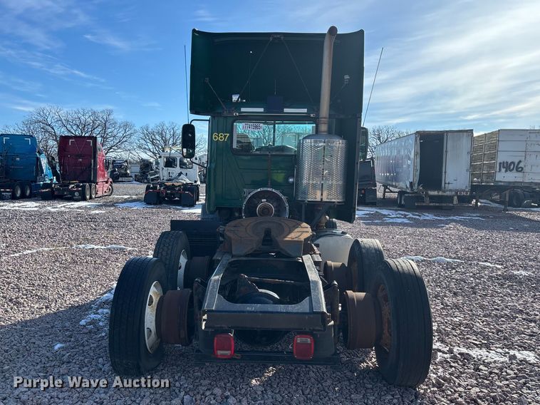 image for item YA2285 2016 Mack CXU613 semi truck