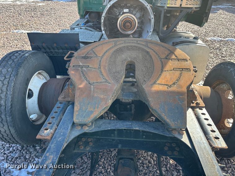 image for item YA2285 2016 Mack CXU613 semi truck