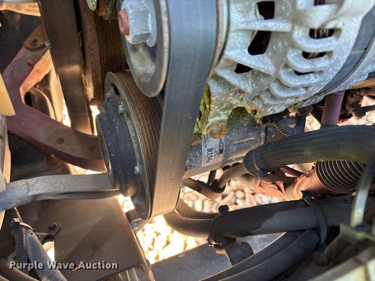 image for item YA2285 2016 Mack CXU613 semi truck