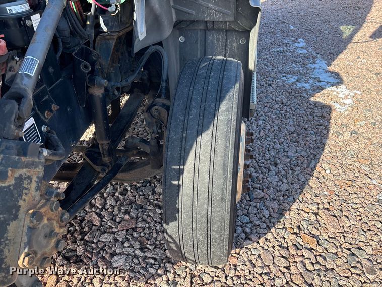 image for item YA2285 2016 Mack CXU613 semi truck