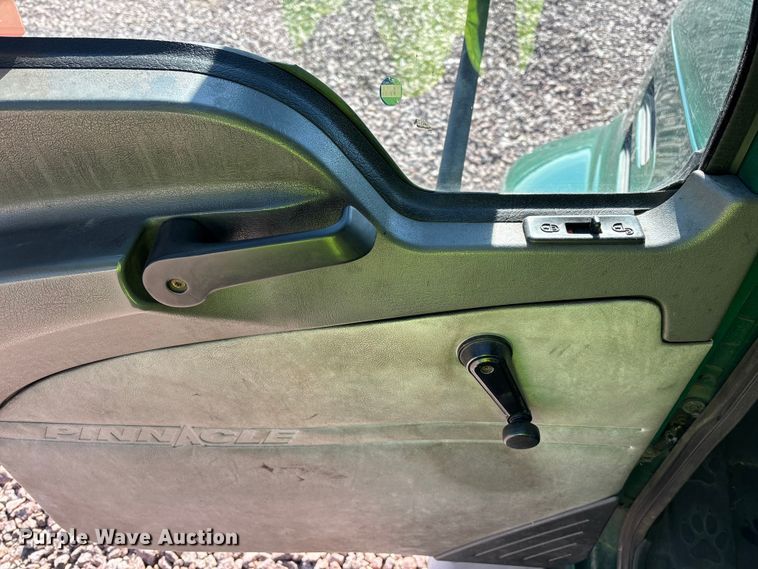 image for item YA2286 2016 Mack CXU613 semi truck