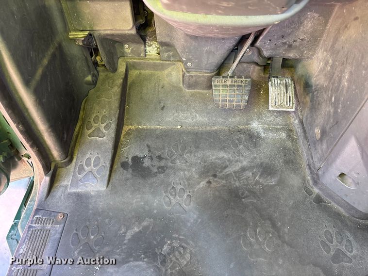 image for item YA2286 2016 Mack CXU613 semi truck