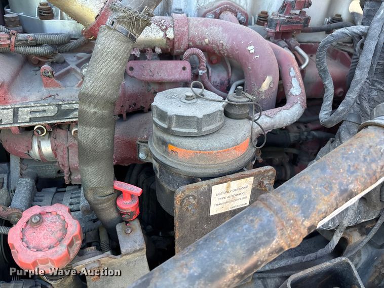 image for item YA2286 2016 Mack CXU613 semi truck