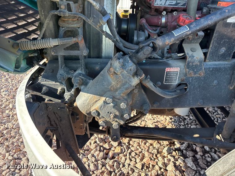 image for item YA2287 2016 Mack CXU613 semi truck