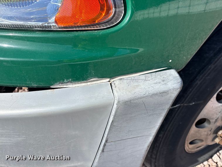 image for item YA2288 2016 Mack CXU613 semi truck