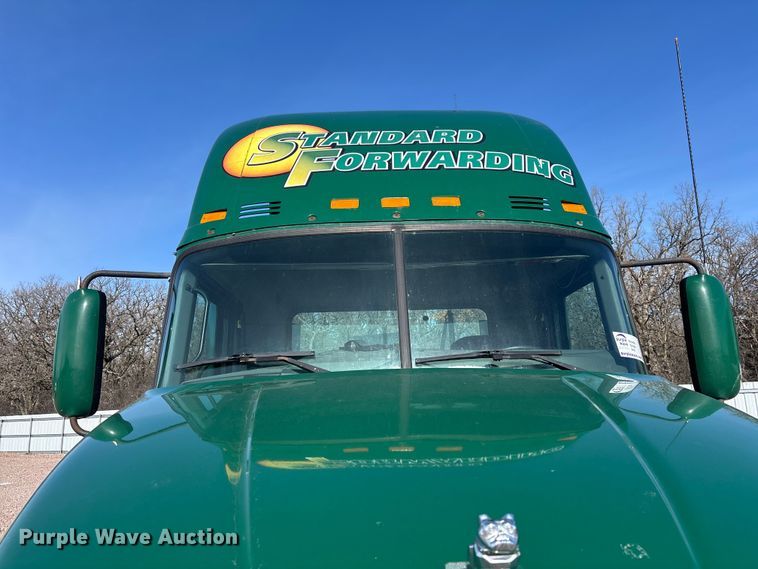 image for item YA2288 2016 Mack CXU613 semi truck