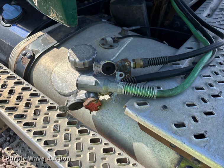 image for item YA2288 2016 Mack CXU613 semi truck