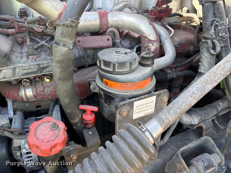 image for item YA2288 2016 Mack CXU613 semi truck