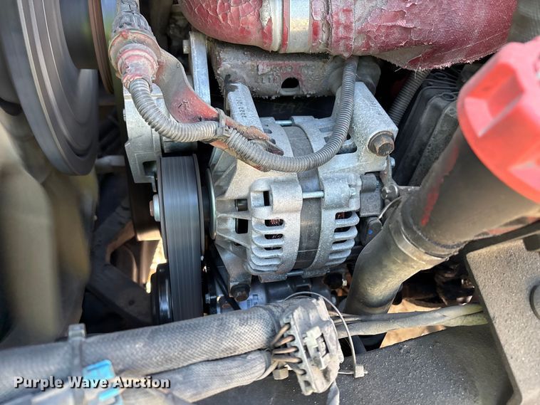 image for item YA2288 2016 Mack CXU613 semi truck