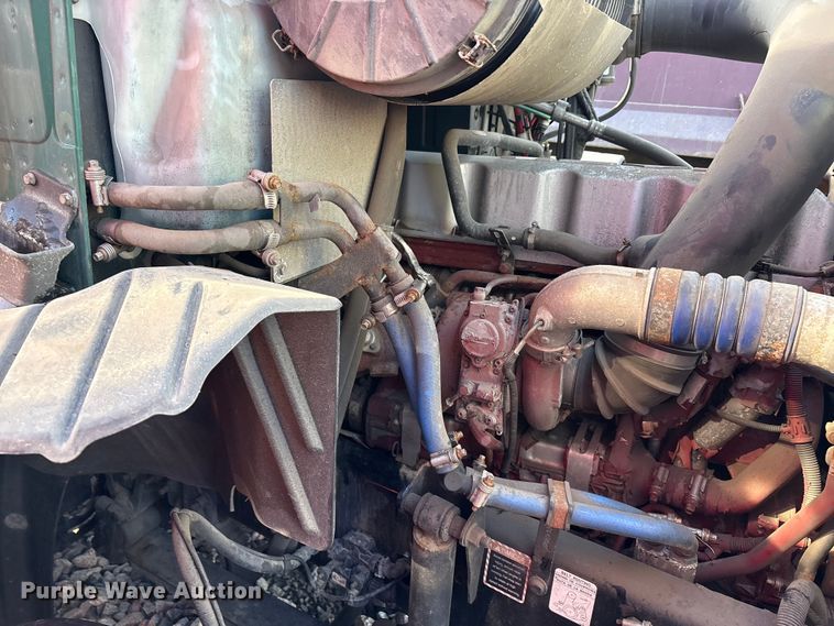 image for item YA2289 2016 Mack CXU613 semi truck