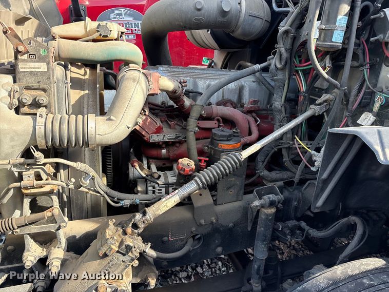 image for item YA2289 2016 Mack CXU613 semi truck