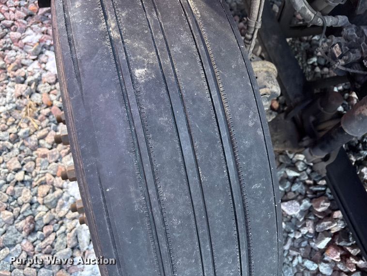 image for item YA2289 2016 Mack CXU613 semi truck