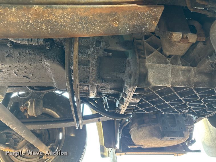 image for item YA2290 2016 Mack CXU613 semi truck