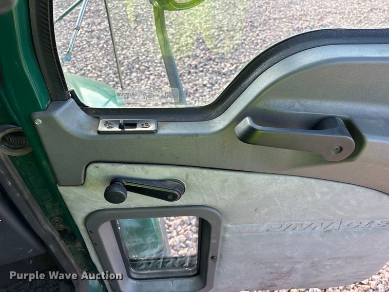 image for item YA2290 2016 Mack CXU613 semi truck