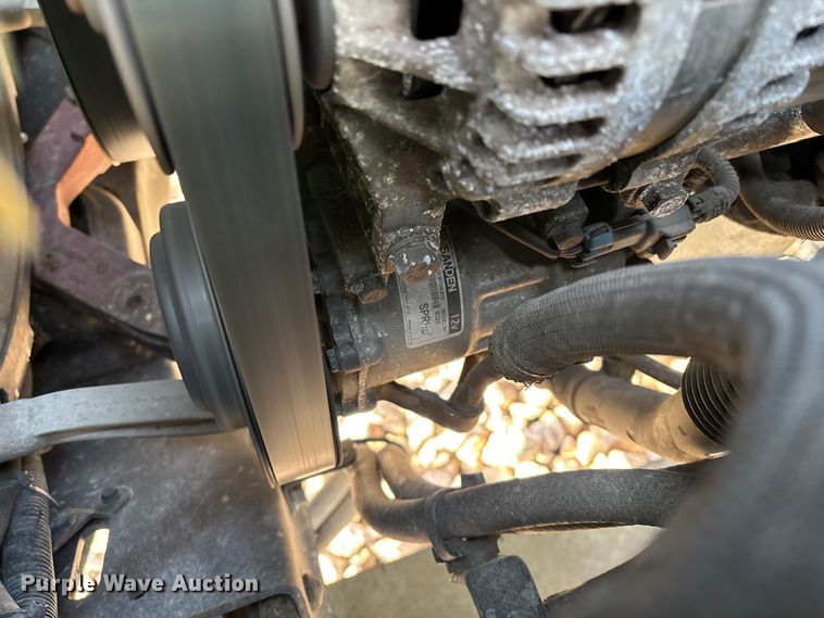 image for item YA2290 2016 Mack CXU613 semi truck