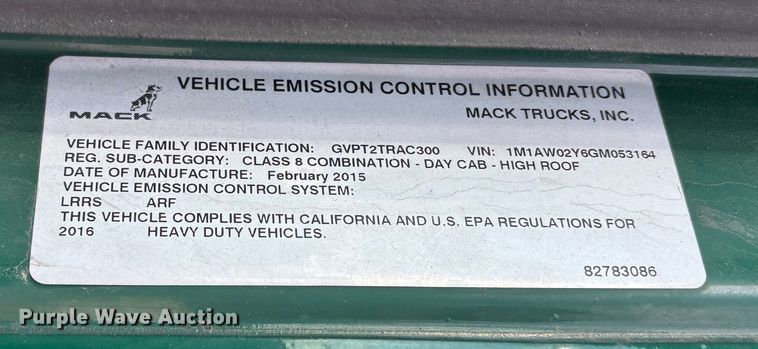 image for item YA2290 2016 Mack CXU613 semi truck