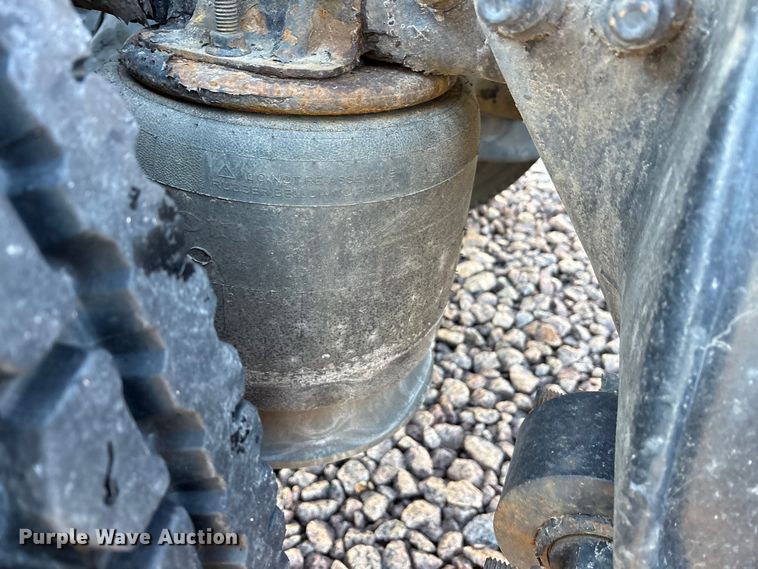 image for item YA2291 2017 Freightliner Cascadia 125 semi truck