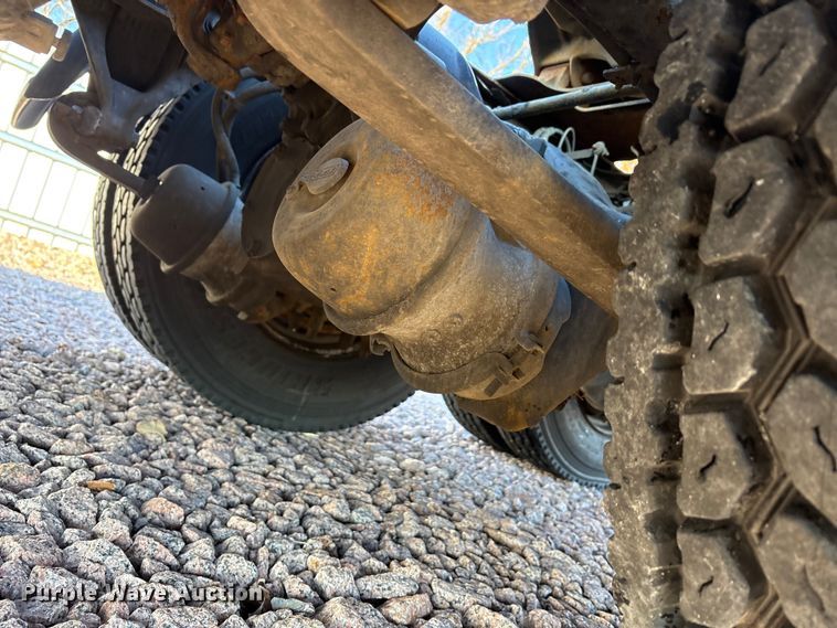 image for item YA2291 2017 Freightliner Cascadia 125 semi truck