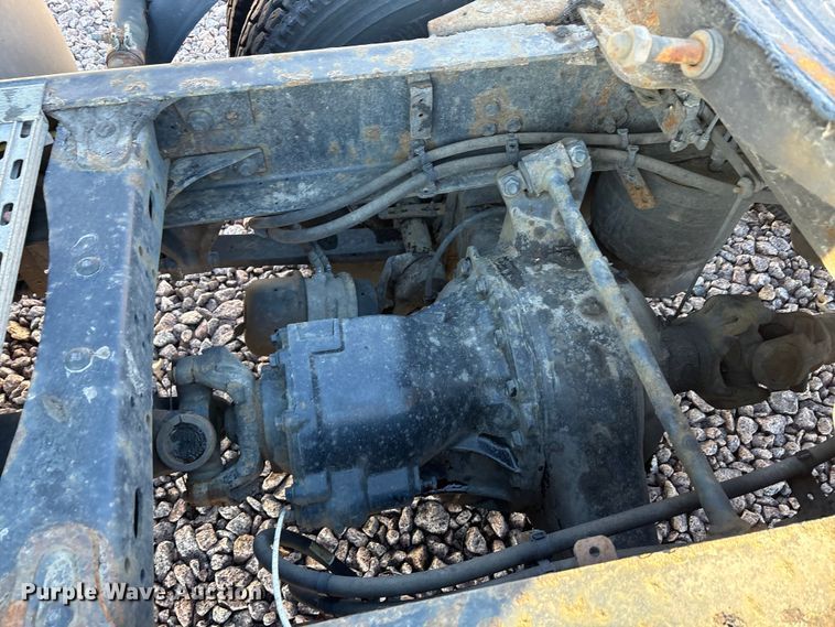 image for item YA2291 2017 Freightliner Cascadia 125 semi truck