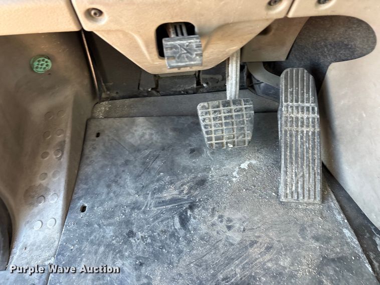 image for item YA2291 2017 Freightliner Cascadia 125 semi truck