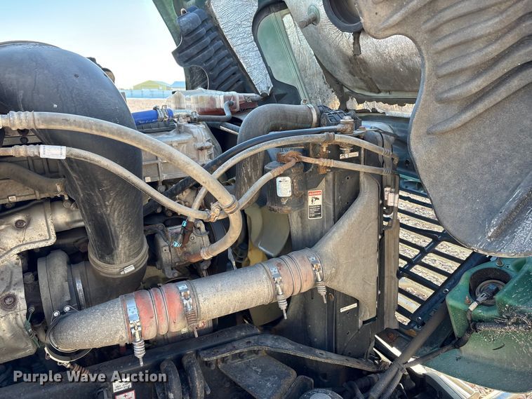 image for item YA2291 2017 Freightliner Cascadia 125 semi truck