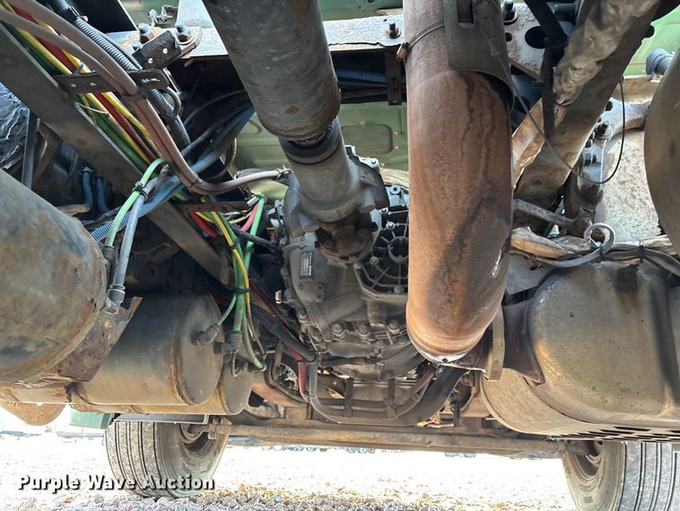 image for item YA2292 2017 Freightliner Cascadia 125 semi truck