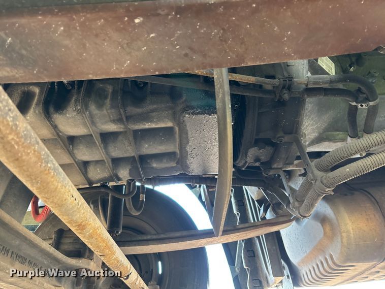 image for item YA2292 2017 Freightliner Cascadia 125 semi truck