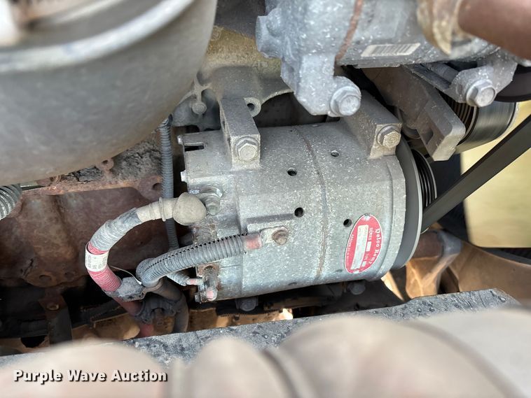 image for item YA2292 2017 Freightliner Cascadia 125 semi truck